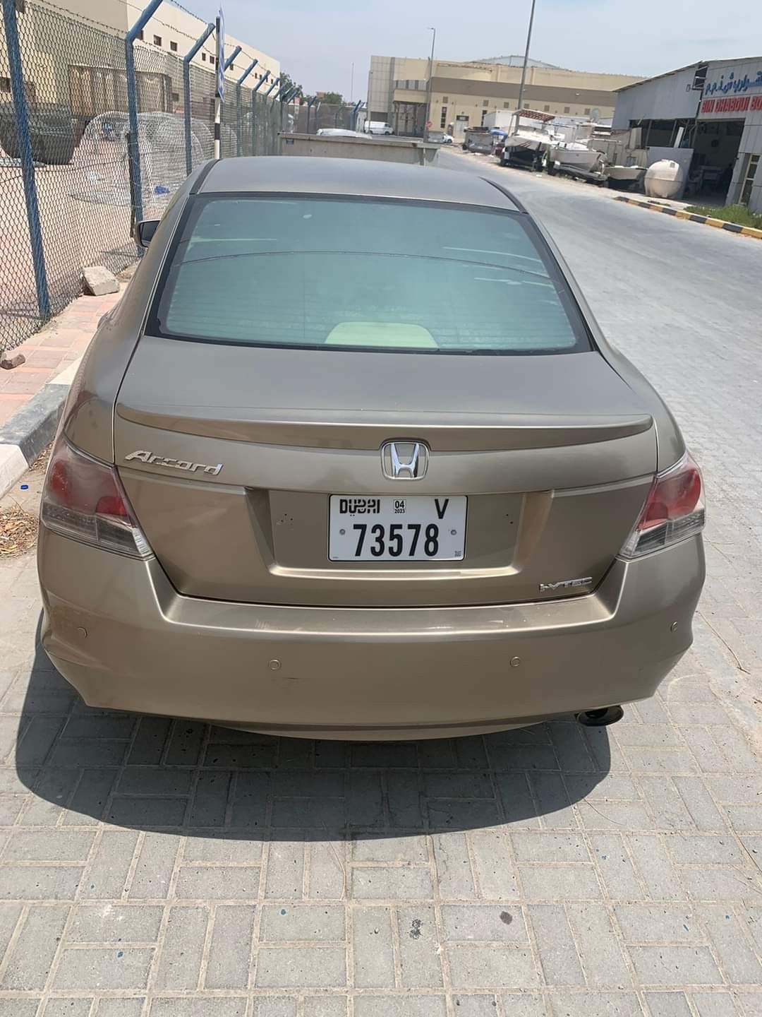 Honda Accord 2009 in good condition, price 8000 aed