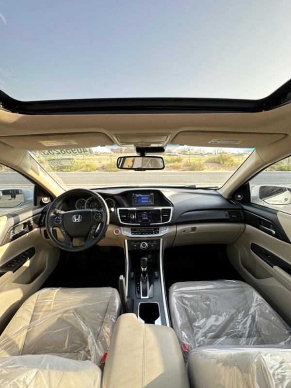 The elegant and spacious Honda Accord 2013 at an irresistible price